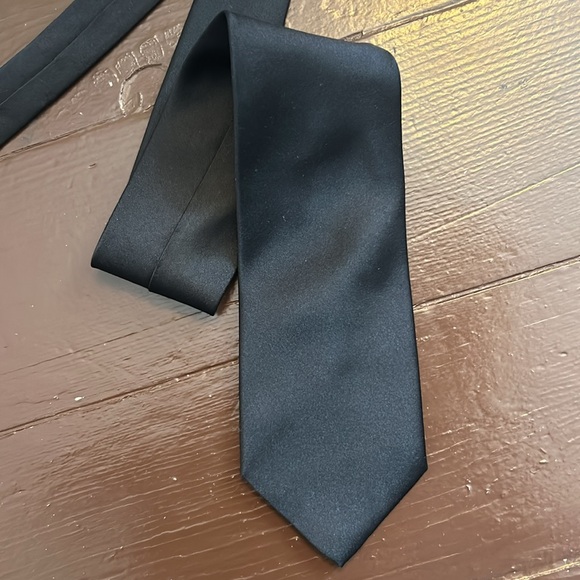 Black Satin Tie - Picture 3 of 4